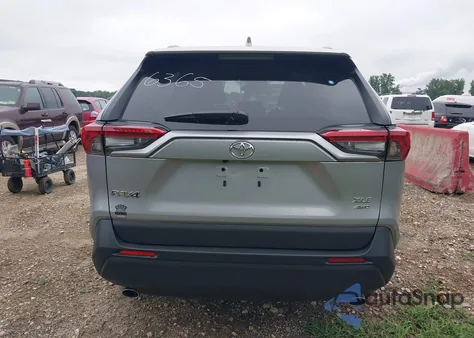 2025 Toyota Rav4 Xle z USA, uszkodzony, nr VIN 2T3P1RFV2SW506365